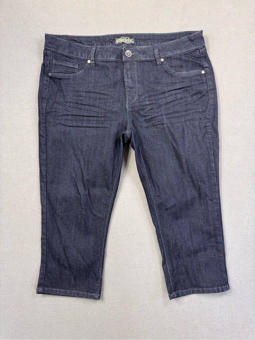 D. Jeans Dark Blue Women’s Cropped Capri Jeans, Classic Straight Fit, size 16